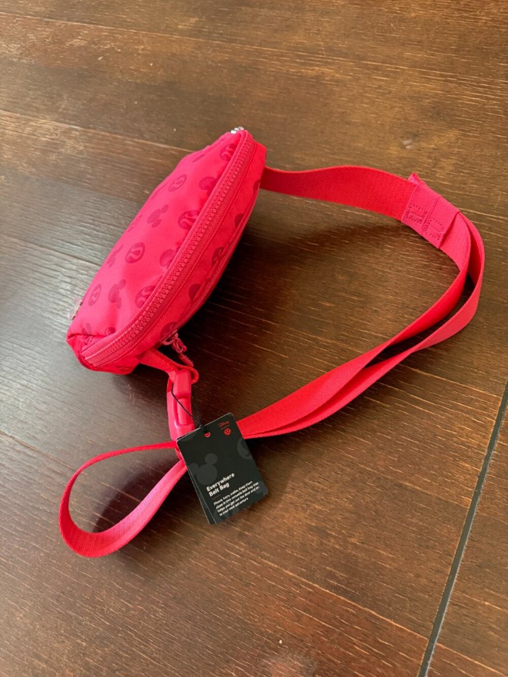 BNWT Disney x Lululemon *Everywhere Belt Bag 1L Mickey and Logo Print - Picture 4 of 6